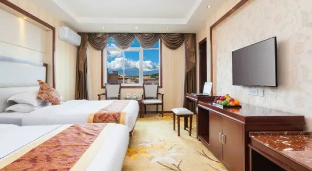 Люкс Duge Grand Hotel