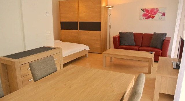 Nest - Lauriedstrasse 9, Prenota Hotel Zugo 