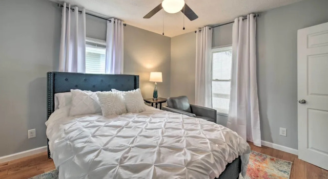 Коттедж с 4 комнатами Morgantown Home w/ Deck ~ 2 Mi to WV University!