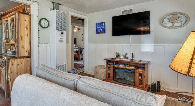Family-friendly Cabin: Walk to Lake Access!, Varaa Lomakoti Houghton Lake Michigan