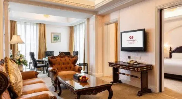 Люкс Golden Plaza International Hotel