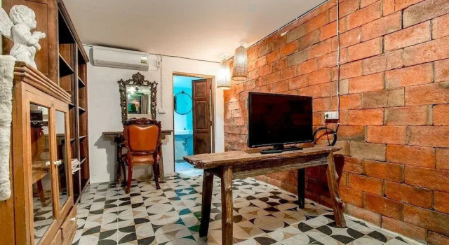 Paradise 6 Bedroom Pool Villa, Забронировать Вилла Отели Хуахин с парковкой, рядом с Baan Sillapin Artists' Village, Парковка