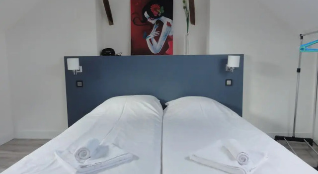 Moment'Appart Flower Tower, Rezervasyon Otel Lille Centre Lille, Beffroi yakınında