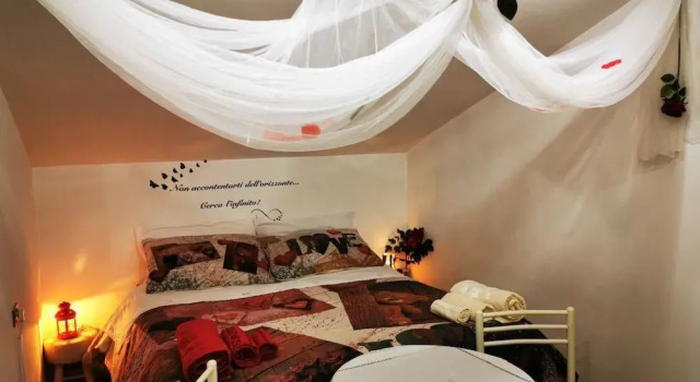 B&B Il Brucaliffo, Book Bed and Breakfast Hotels in Raiano with Parking, Parking