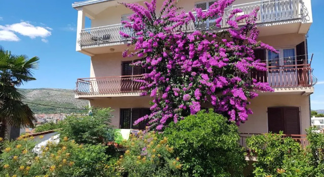 Mravak Apartments, Забронировать Апартаменты/квартира Трогир Ciovo Island
