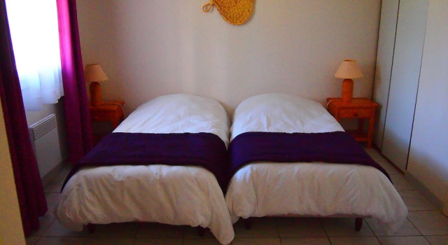Трёхместный номер Standard Hôtel et AppartHôtel Le Relais Du Val DOrbieu
