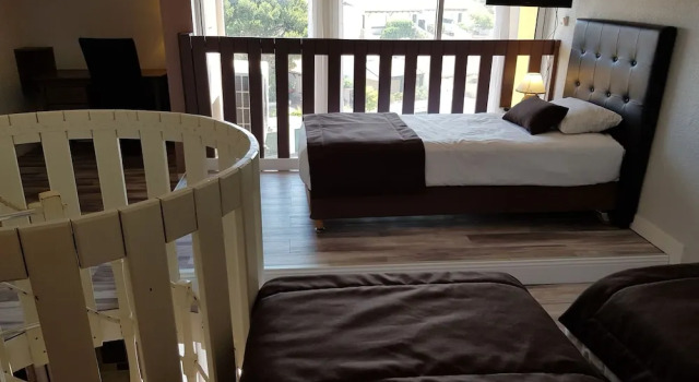 Номер Standard с балконом и с видом на город Hôtel Port Beach