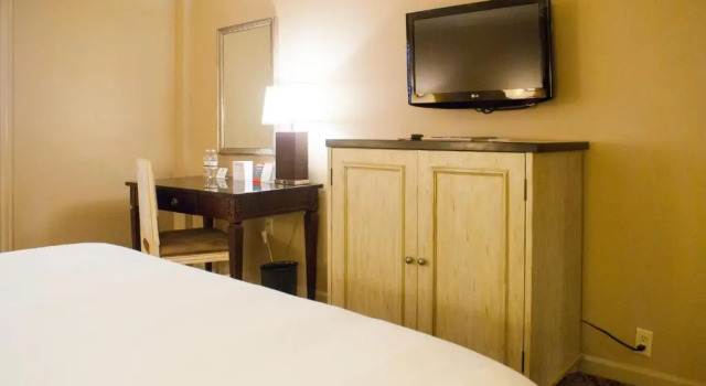 Двухместный номер Premium Dauphine Orleans Hotel