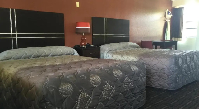 Четырёхместный номер Standard Orange City Motel - Orange City