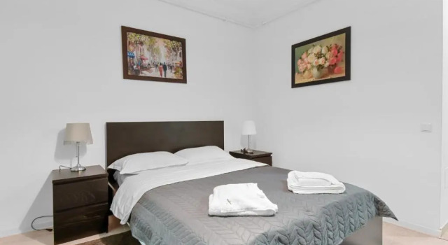 Cozy Studio in Militari Residence, Rezerwuj Hotel Hotele w Ilfov z parkingiem, Parking