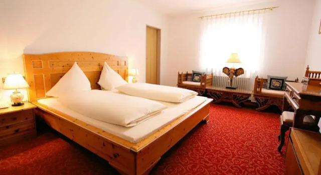 Hotel Pfauen, Réserver Hôtel Umkirch Brisgau