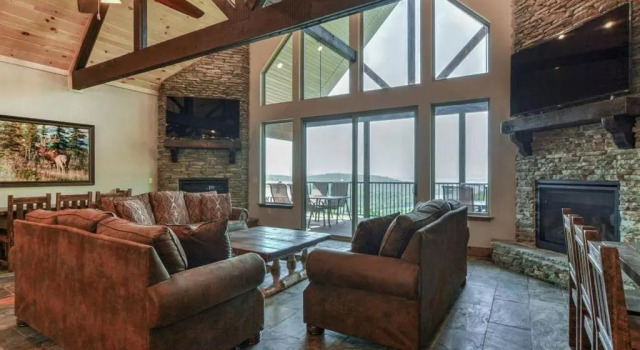 Lodge 68, Забронировать Отель Отели Table Rock Lake с парковкой, Парковка
