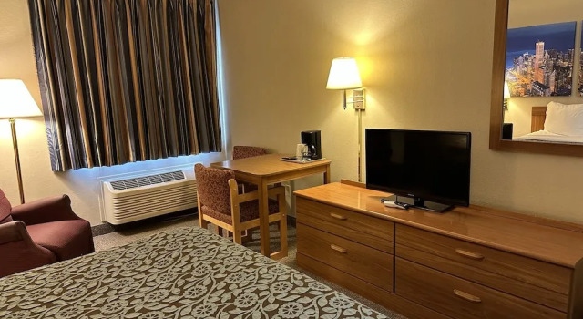 Econo Lodge El Paso, IL, Varaa Mini-hotelli Hotellit Illinois pysäköinnillä, Pysäköinti