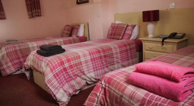 Трёхместный номер Standard The Bell Hotel