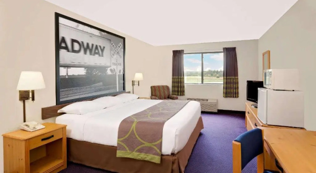 Номер Standard Super 8 by Wyndham St. James