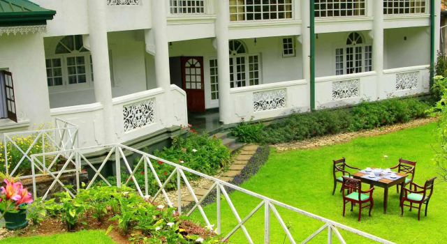 Green Forest Hotel