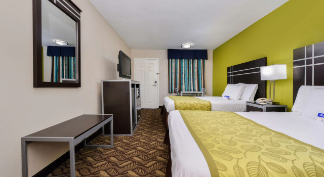 Четырёхместный номер Standard Americas Best Value Inn Pasadena Houston