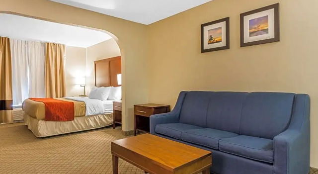 Шестиместный люкс Comfort Inn & Suites Mishawaka-South Bend