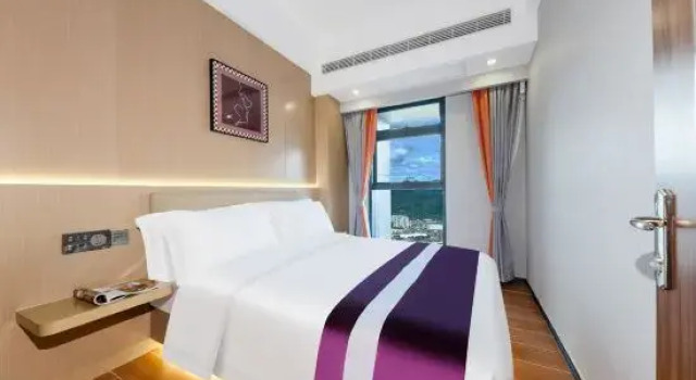 Sanya Central Jiayue Bixuan Hotel (Qiangqing Sea Travel Duty-Free Shop), Book Hotel Sanya Hainan