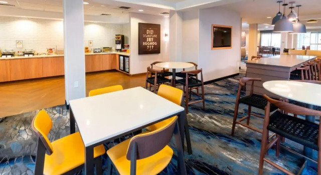 Четырёхместный номер Standard Fairfield Inn & Suites by Marriott Bend Downtown