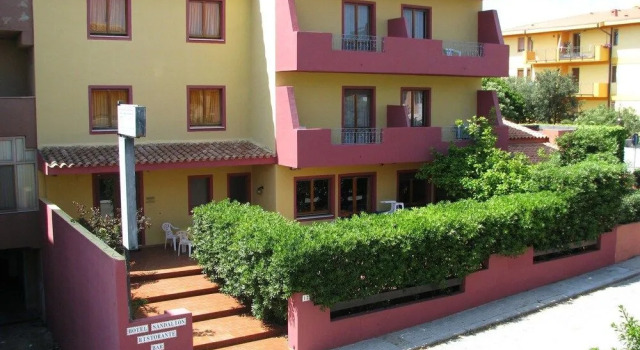 Hotel Sandalion, Забронировать Отель Отели Санта-Тереза-Галлура 3 звезды, 3*