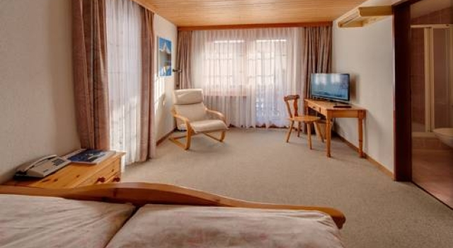 Hotel Garni Kronig, Забронировать Отель Отели курорта Церматт 3 звезды, 3*