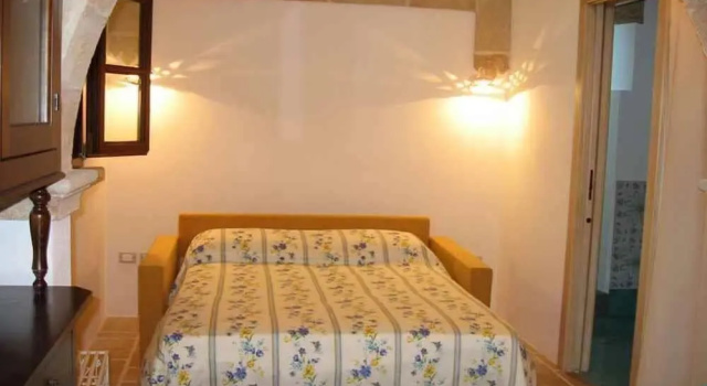 Mirto Sotto - Casa in Pietra sul Mare