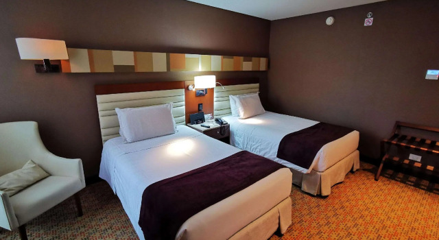 Четырёхместный номер Standard Mercure Bogota Calle 100