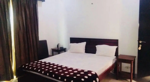 Kingfisher Aravali Resort, Забронировать Курортный отель Курортные отели Гургаон, Курортный отель