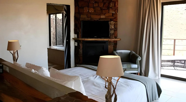 White Lion Lodge on Sanbona, Забронировать Отель Goedgeloof Свеллендам
