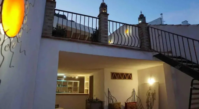 Eagles Nest - Massive townhouse with Pool with outstanding views