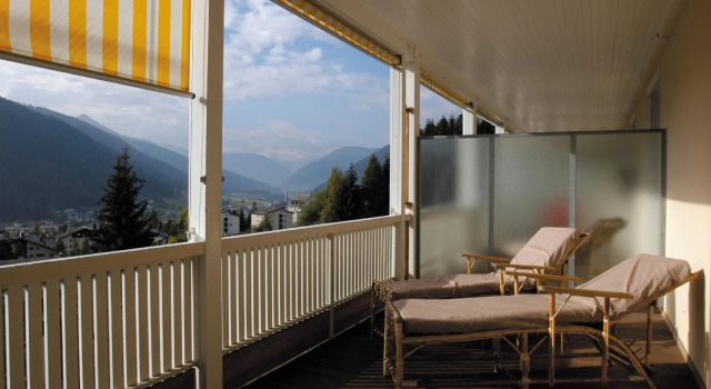 Трёхместный номер Standard Davos Youth Hostel