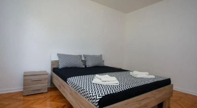 Apartment Pavlovic, Buchen Sie Ferienwohnung Kladovo 
