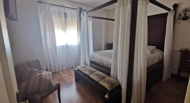 Полулюкс Hotel Restaurante Dama de Baza