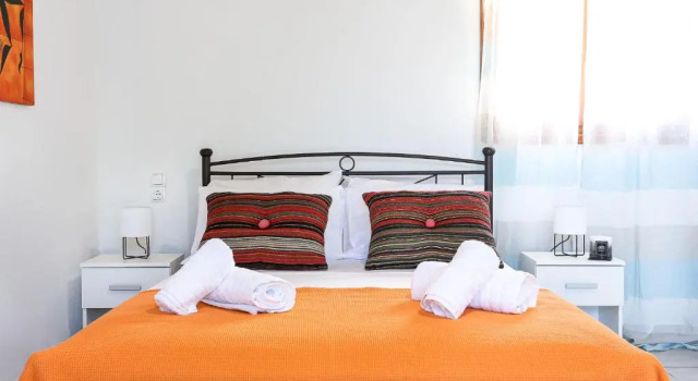 Creta 2 bedrooms 6 persons village house