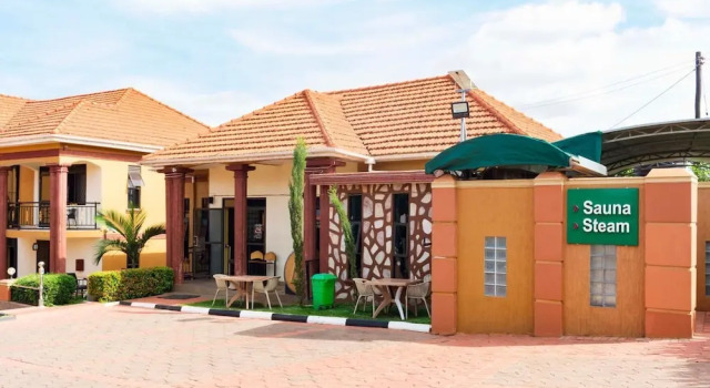 Pavillion Hotel