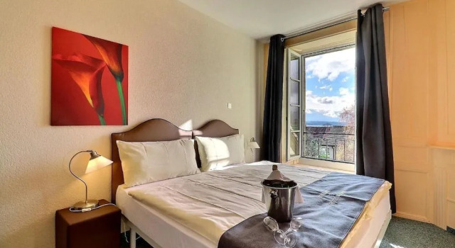 Hotel Bellevue-Onnens, Varaa Hotelli  