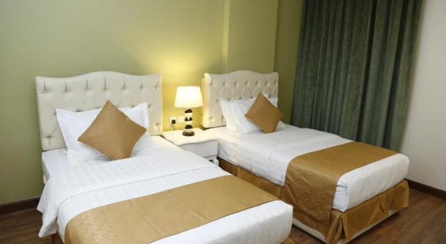 Люкс с 2 комнатами Flora Hotel Suite 2