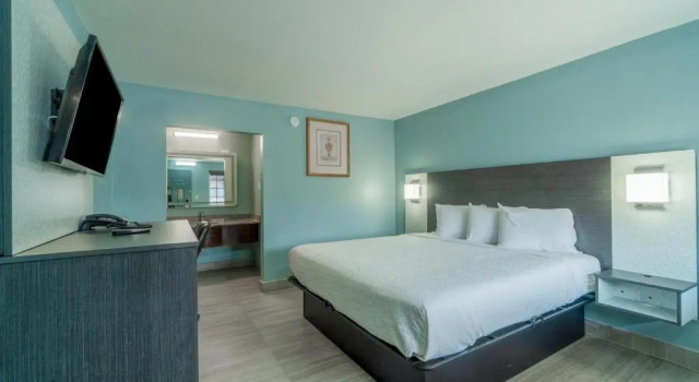 Двухместный номер Standard Lone Star Inn & Suites by OYO Harlingen TX