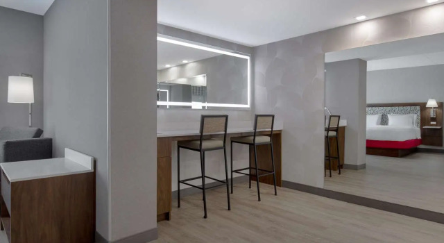 Полулюкс Hampton Inn by Hilton Brampton - Toronto