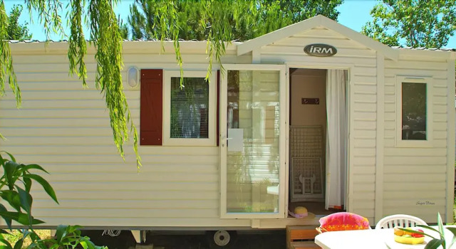 Camping Resort Les Champs Blancs, Book Campingplads Hoteller i Agde med pool, Swimmingpool