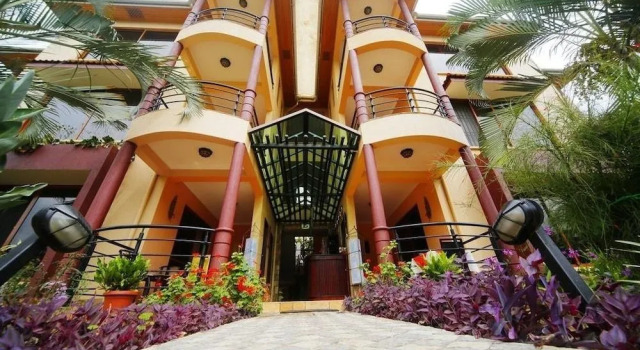 Shangri La Nyoyi Gardens