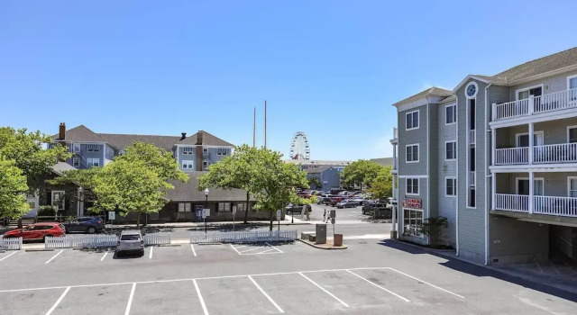 Walk to Shore! Family Condo w/ Pool in Ocean City