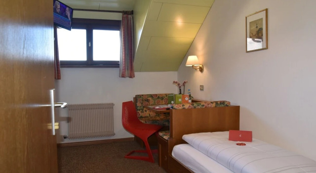 Одноместный номер Economy с видом на сад Angerburg Blumenhotel