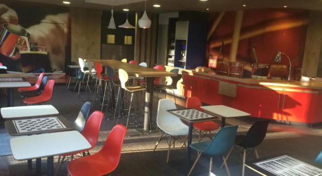 Трёхместный номер Standard ibis Chambery