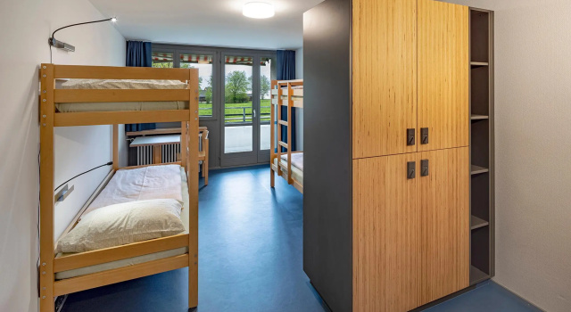 Кровать в общем номере Rapperswil-Jona Youth Hostel