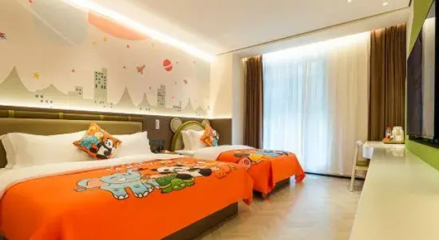 Семейный тент Panda sleepy Hotel  (chengdu Panda Base)