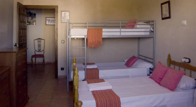 Casas Rurales Alhambra - Lagunas de Ruidera - ESPECIAL GRUPOS, Забронировать Отель Аламбра Ciudad Real Province