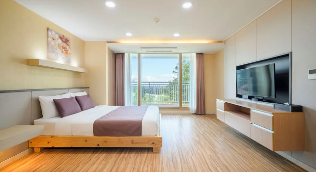 Двухместный семейный номер Standard с балконом Jeju M Resort