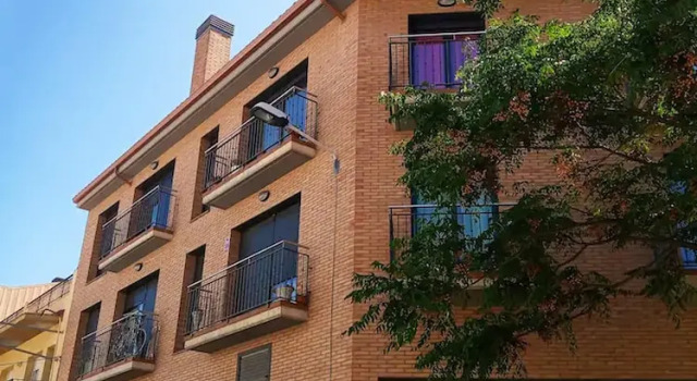 Apartment with 2 Bedrooms in Pineda de Mar, with Wonderful Sea View, Balcony And Wifi - 1 Km From the Beach, Забронировать Апартаменты/квартира Отели Пинеда-де-Мар с парковкой, Парковка
